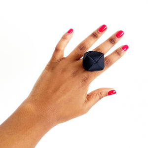 
            
                Load image into Gallery viewer, Black Pearl Gabriella Ring
            
        